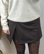 Charger l&#39;image dans la galerie, Jupe Short En Daim
